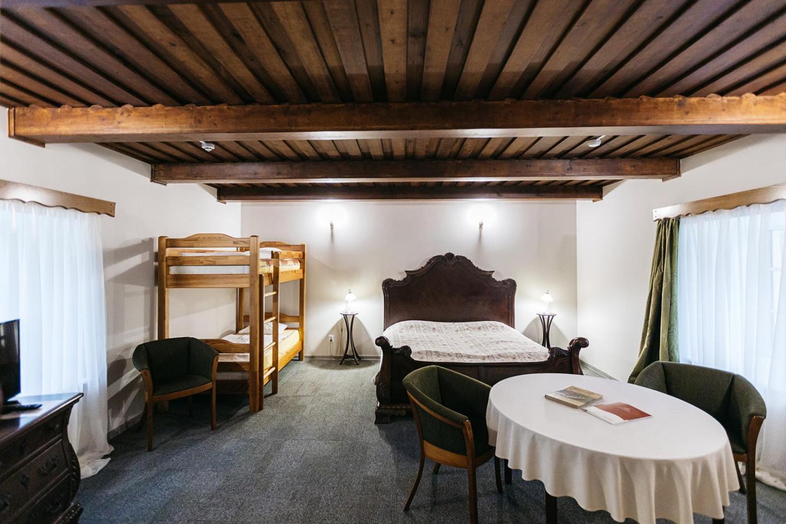 Jaunmoku Palace Complex Hotel Туме Экстерьер фото